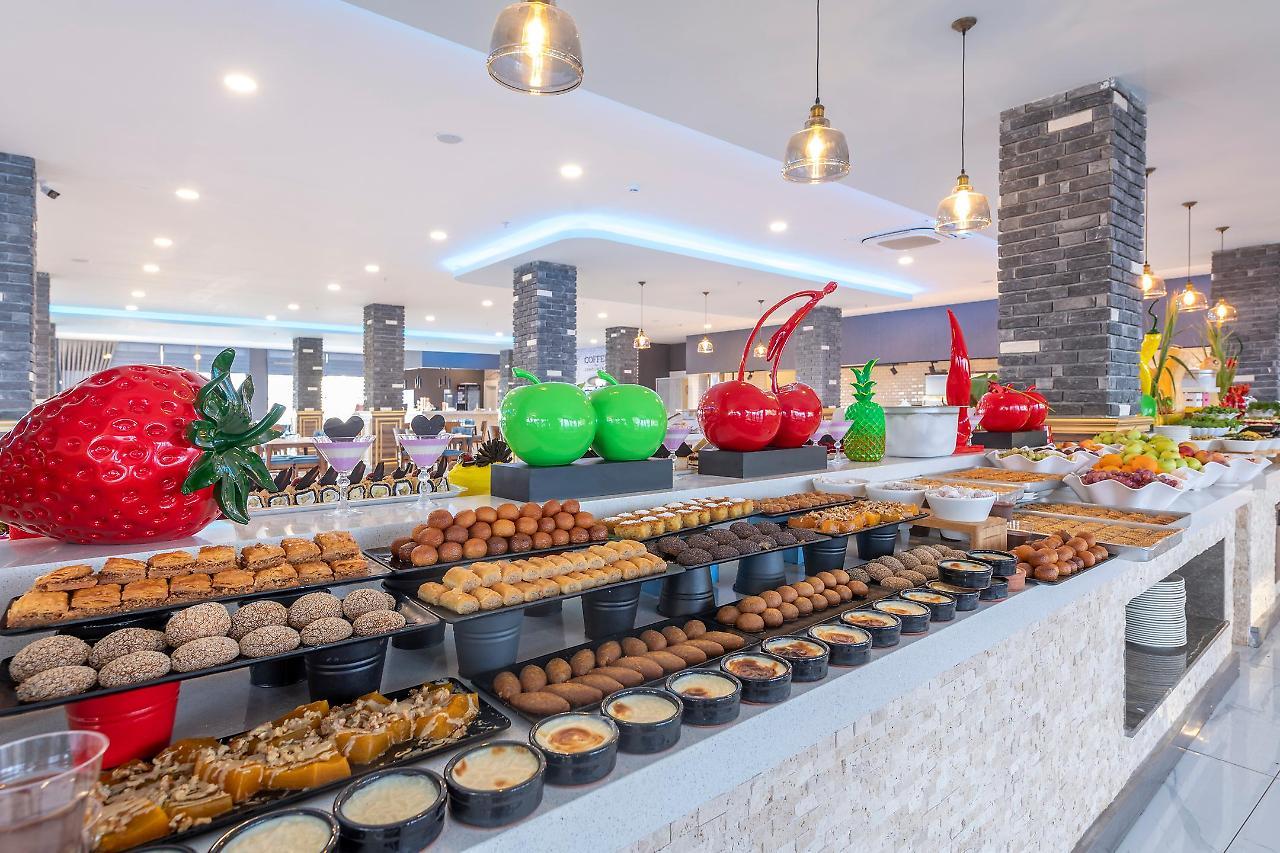Lavia Hotels Lara Antalya Ngoại thất bức ảnh