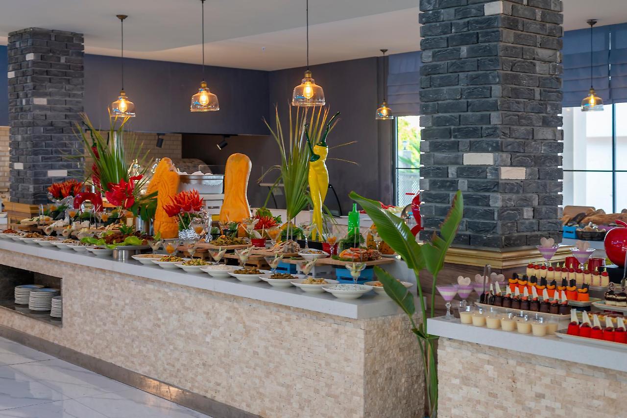 Lavia Hotels Lara Antalya Ngoại thất bức ảnh